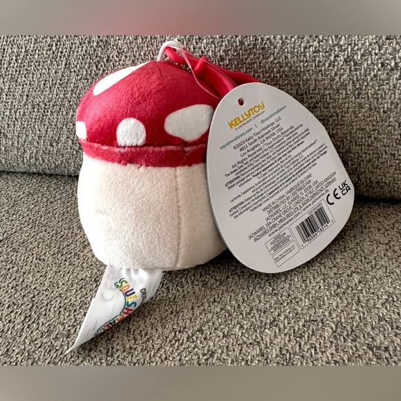 Nwt 🍄 Malcolm the Mushroom 3" Clip Squishmallow - Picture 4 of 4